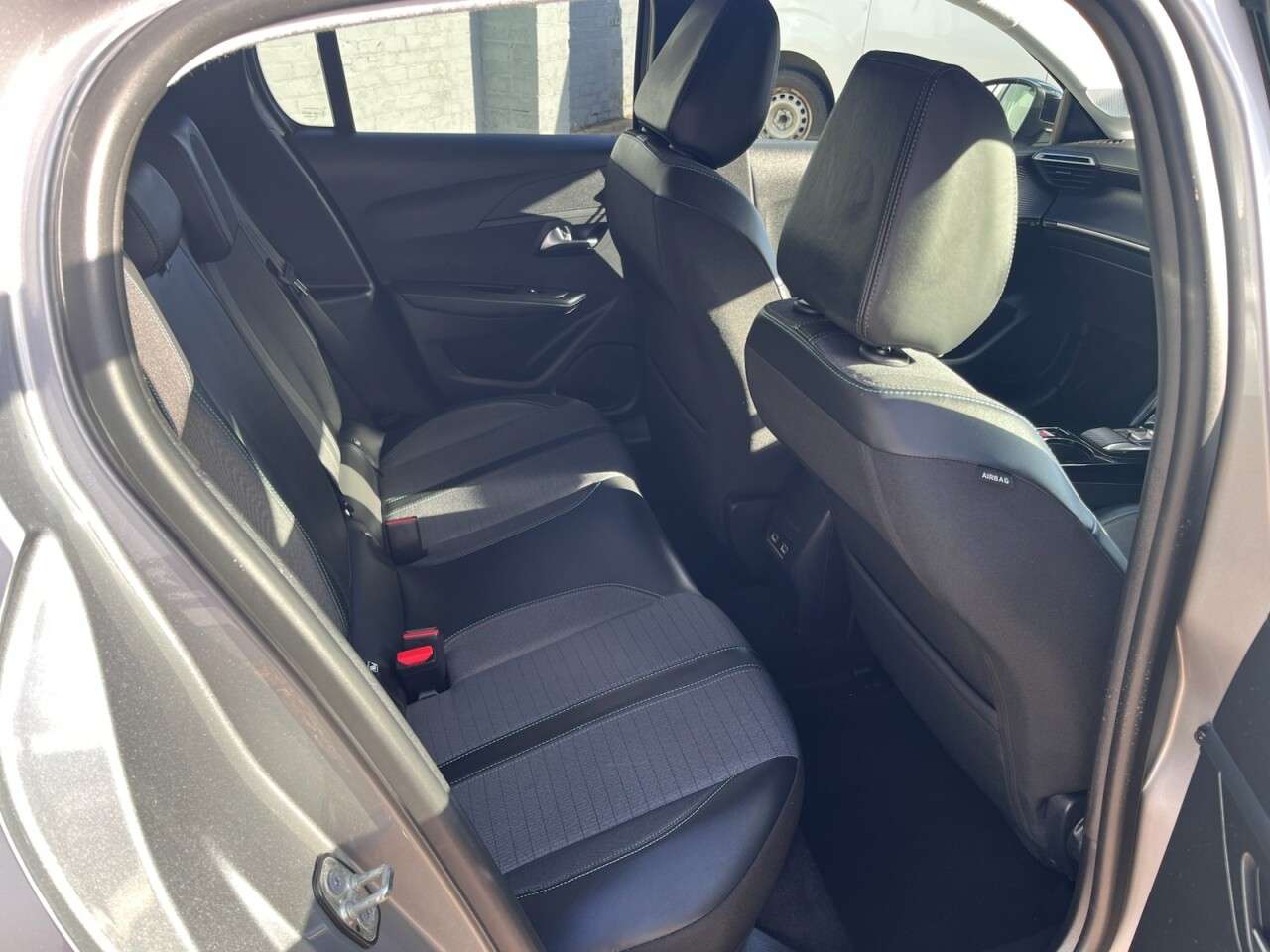 2024 PEUGEOT 208 2024 PEUGEOT 208