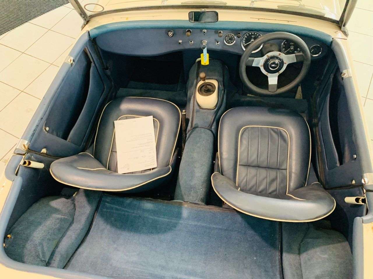 1963 AUSTIN HEALEY SPRITE 1963 AUSTIN HEALEY SPRITE