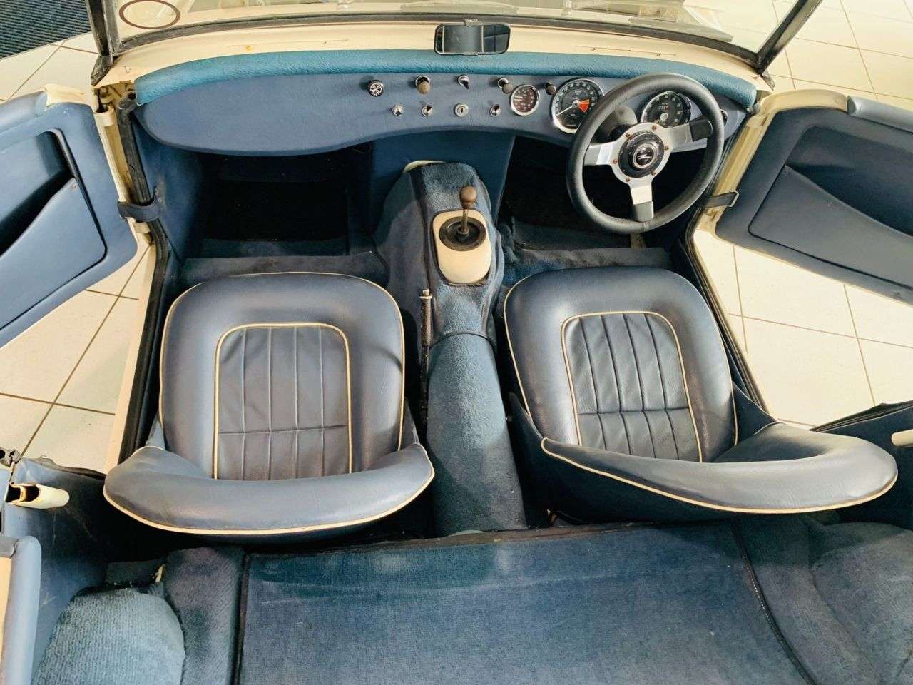 1963 AUSTIN HEALEY SPRITE 1963 AUSTIN HEALEY SPRITE