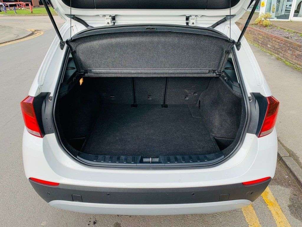 2010 BMW X1 2010 BMW X1