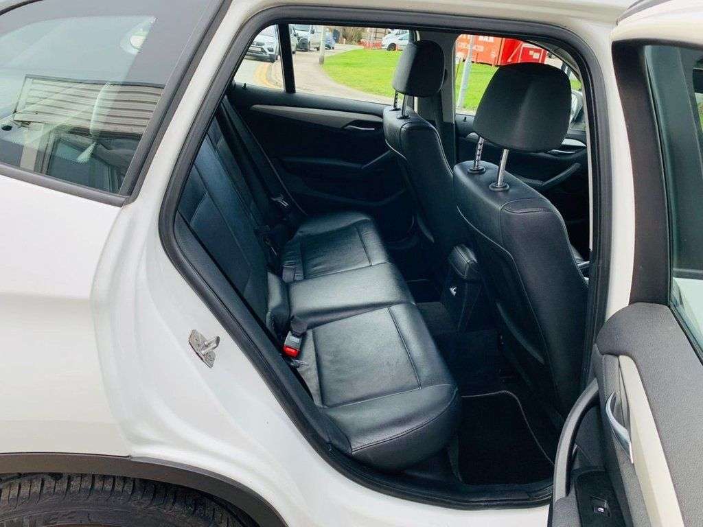 2010 BMW X1 2010 BMW X1