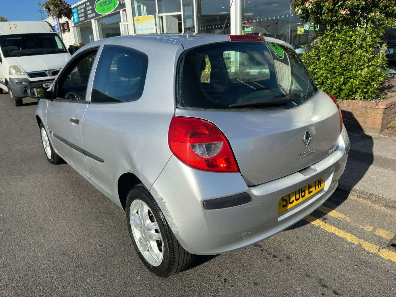2006 RENAULT CLIO 2006 RENAULT CLIO