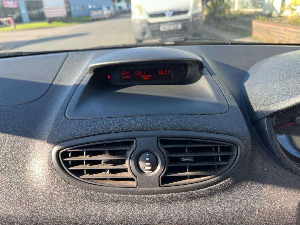 2006 RENAULT CLIO 2006 RENAULT CLIO