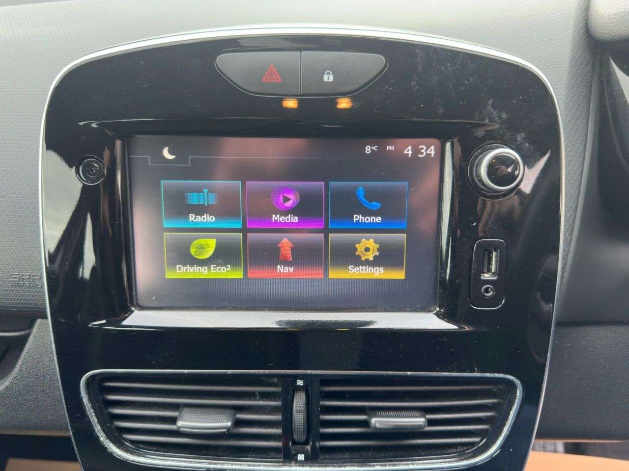 2018 RENAULT CLIO 2018 RENAULT CLIO