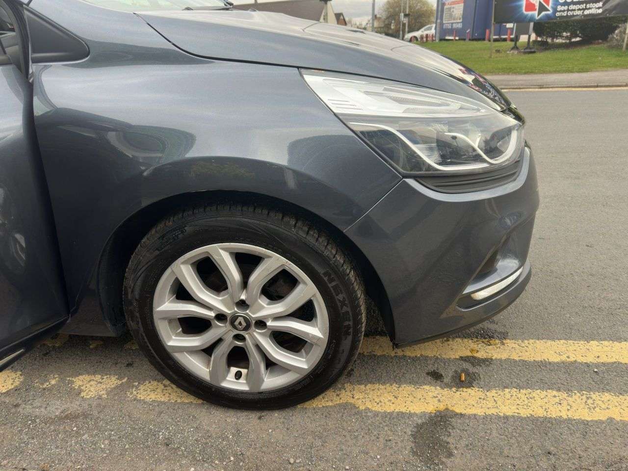 2018 RENAULT CLIO 2018 RENAULT CLIO