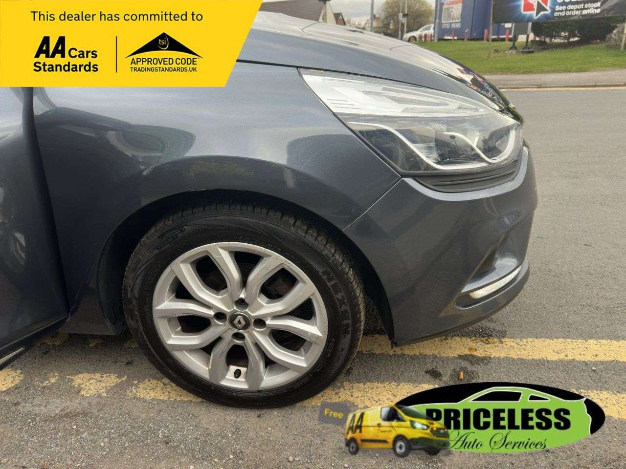 2018 RENAULT CLIO 2018 RENAULT CLIO