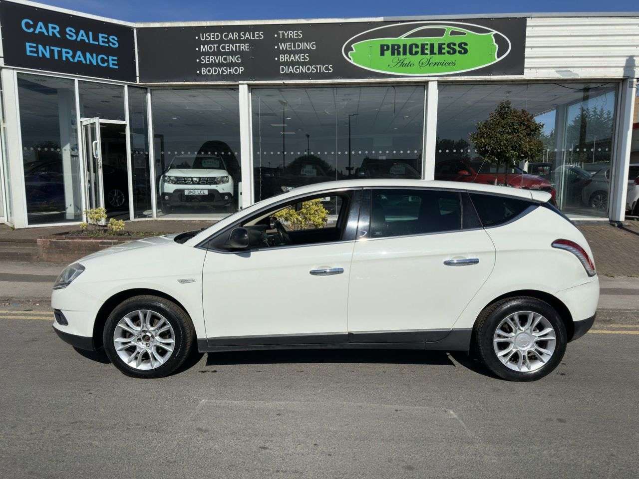 2012 CHRYSLER DELTA 2012 CHRYSLER DELTA