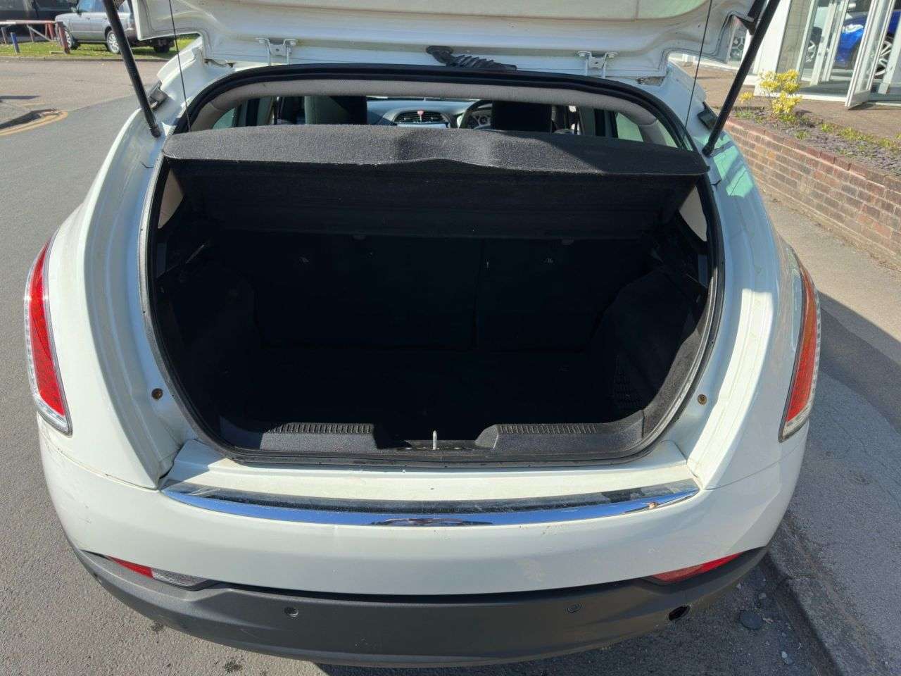 2012 CHRYSLER DELTA 2012 CHRYSLER DELTA