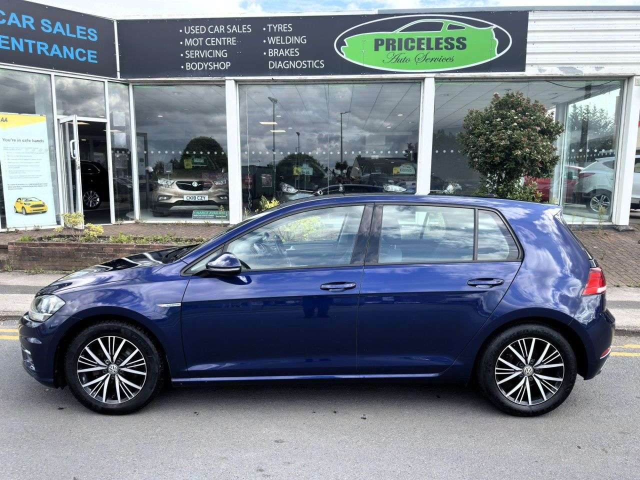 2018 VOLKSWAGEN GOLF 2018 VOLKSWAGEN GOLF