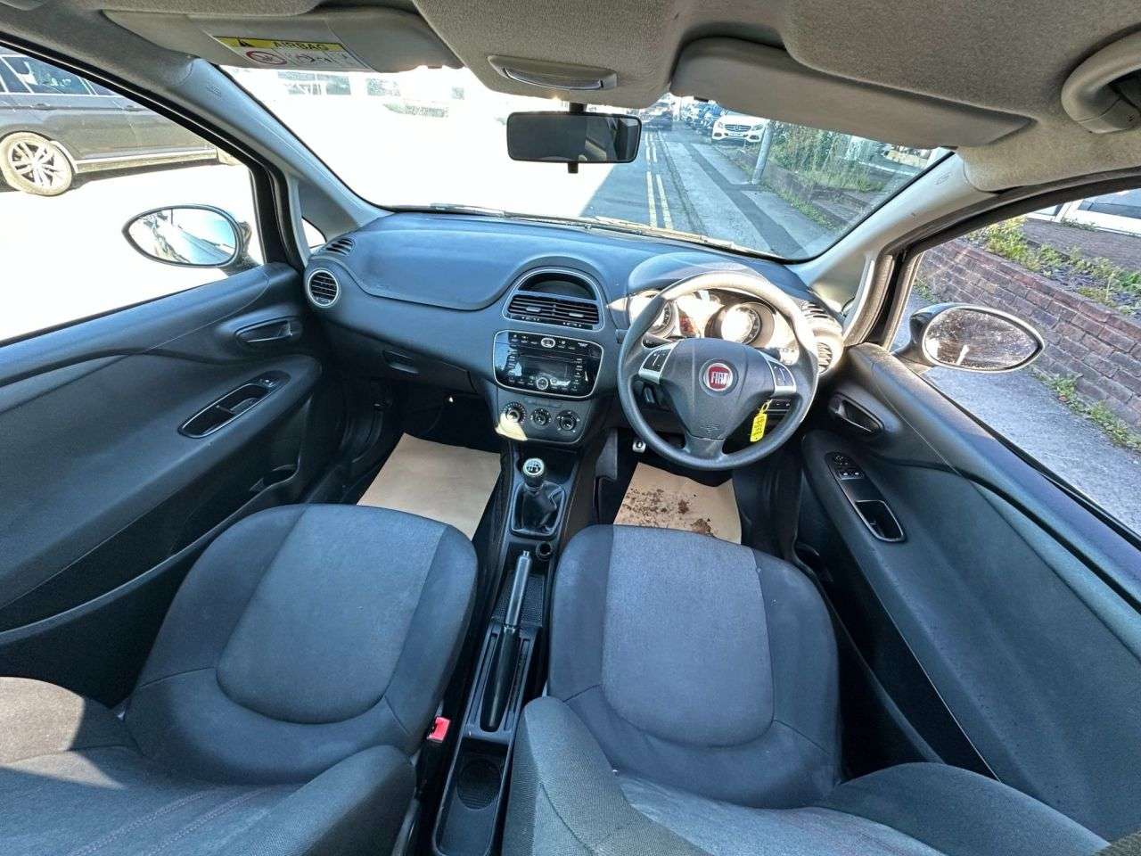 2014 FIAT PUNTO 2014 FIAT PUNTO