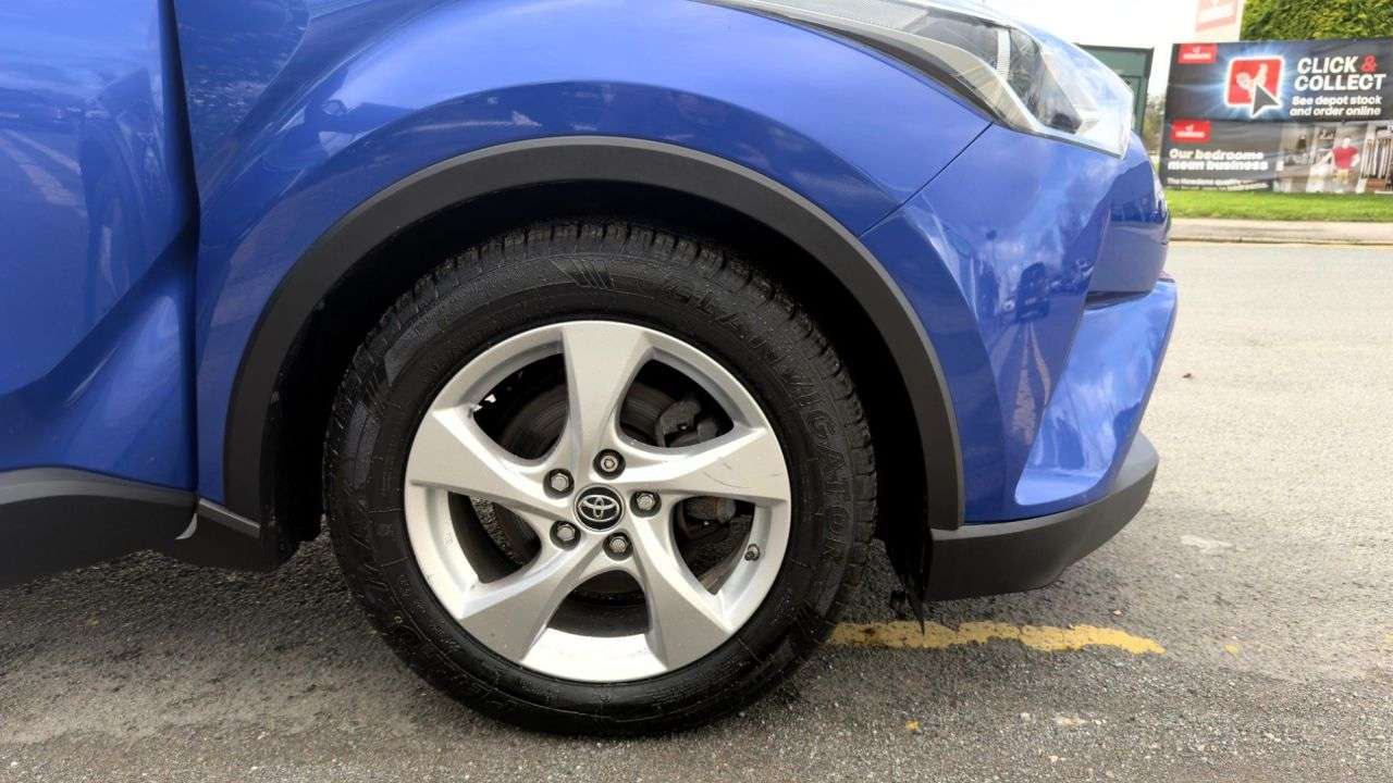 2018 TOYOTA C-HR 2018 TOYOTA C-HR