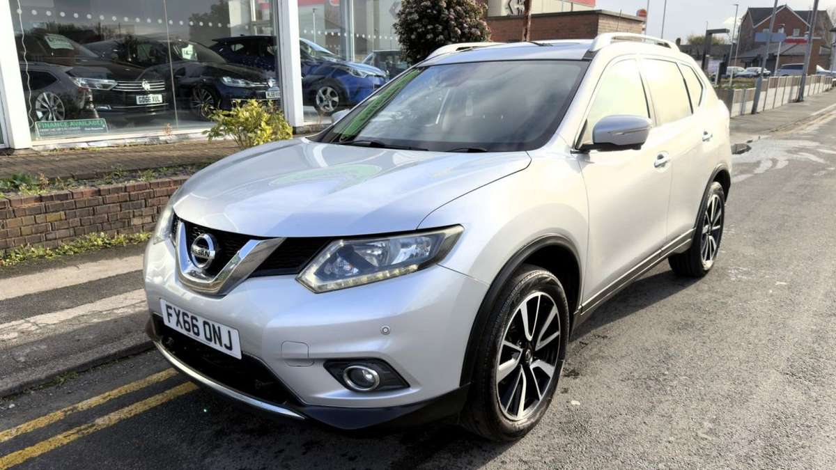 Check out this Nissan X-trail 2016 Petrol Manual