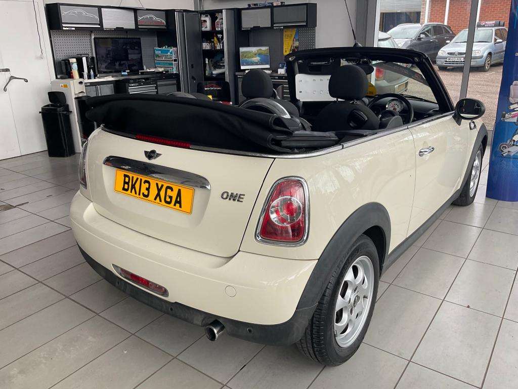 2013 MINI CONVERTIBLE 2013 MINI CONVERTIBLE
