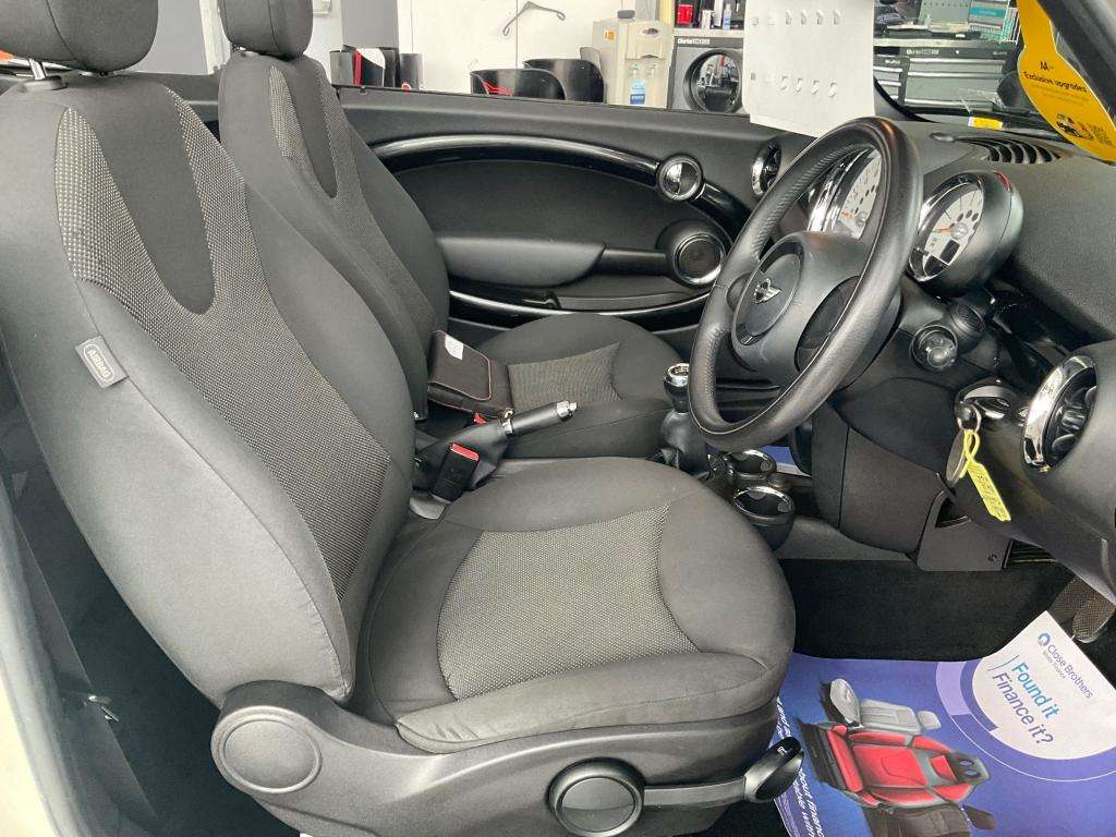 2013 MINI CONVERTIBLE 2013 MINI CONVERTIBLE