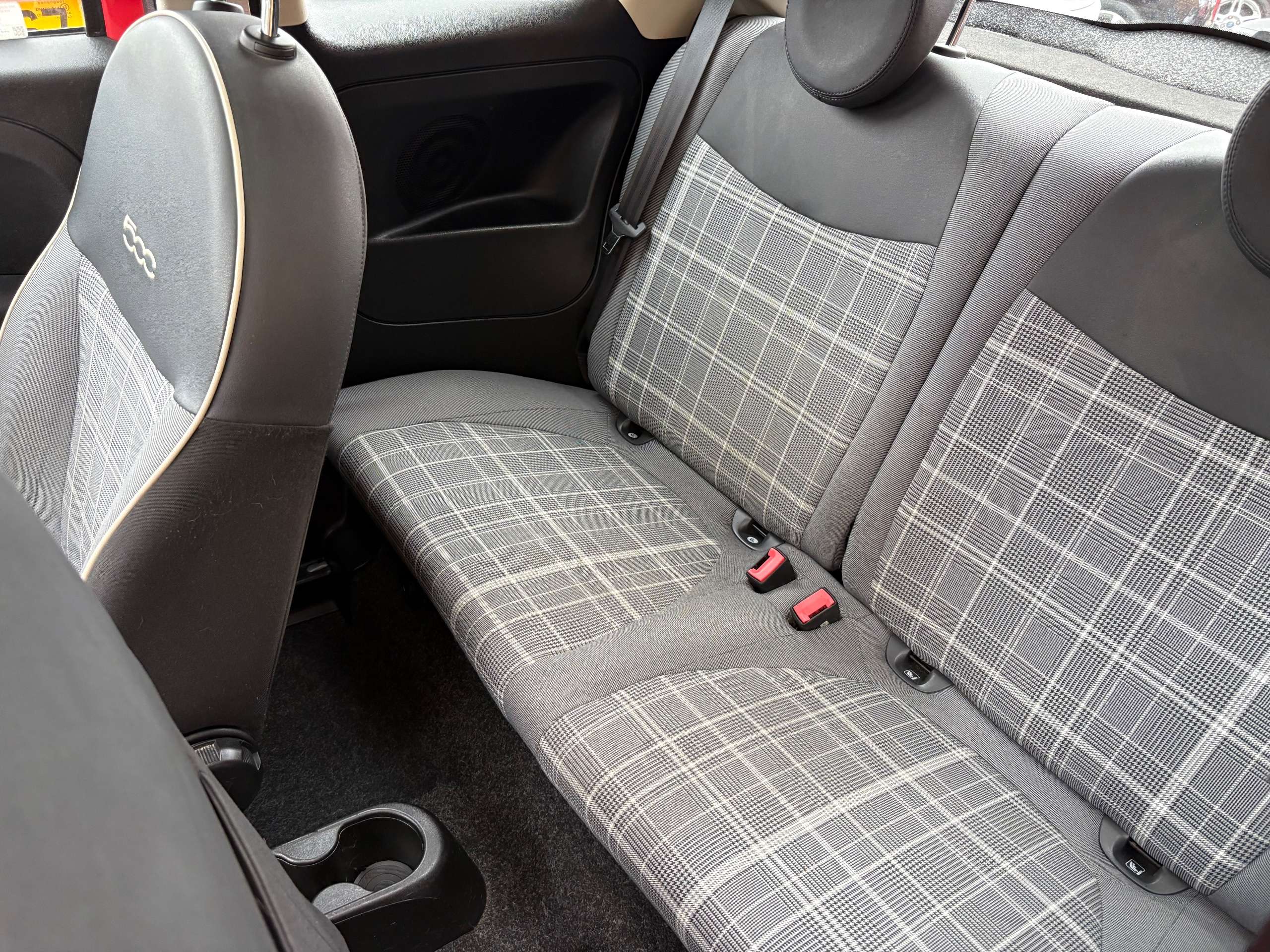 2018 FIAT 500 2018 FIAT 500