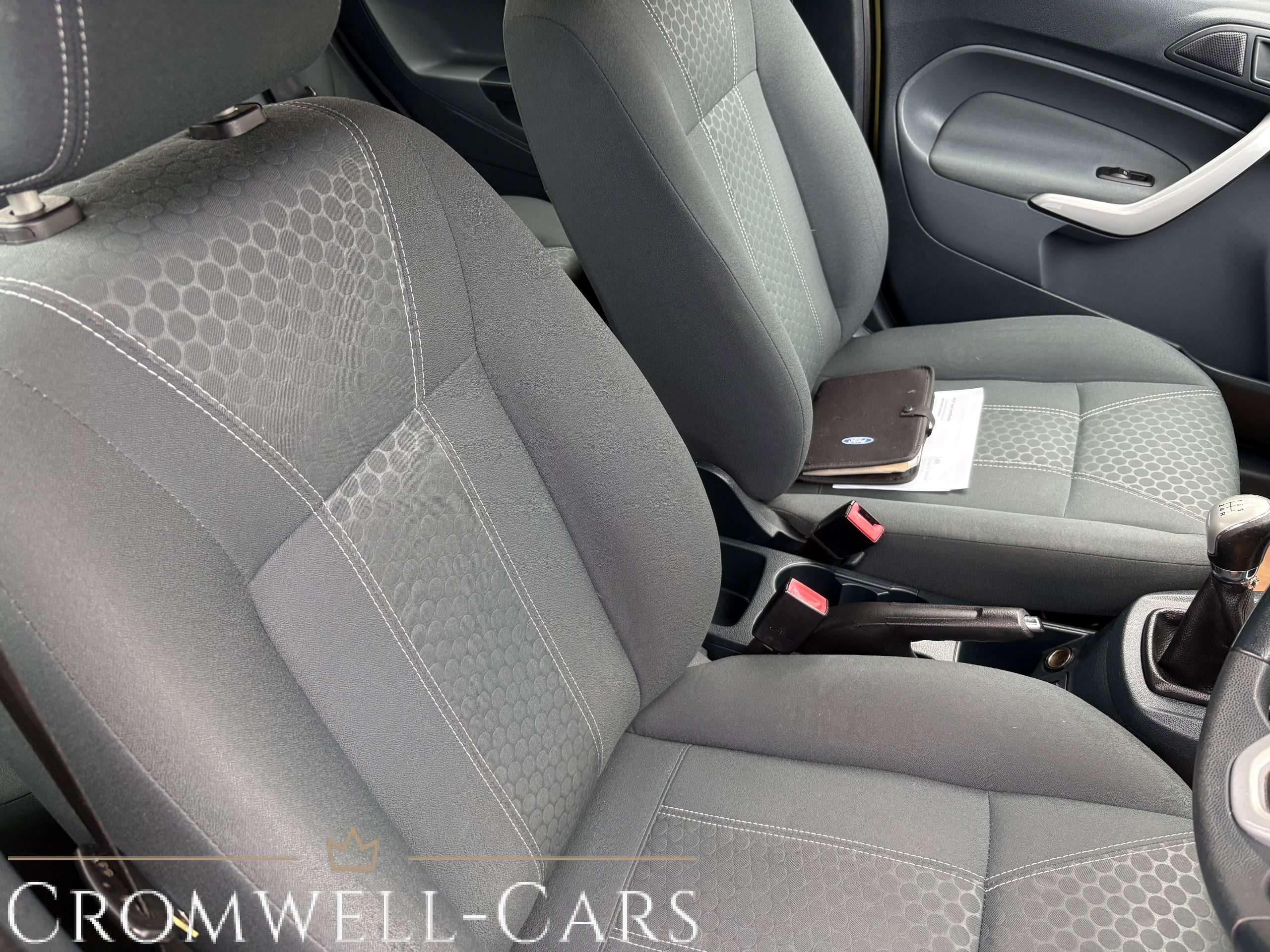 2010 FORD FIESTA 2010 FORD FIESTA