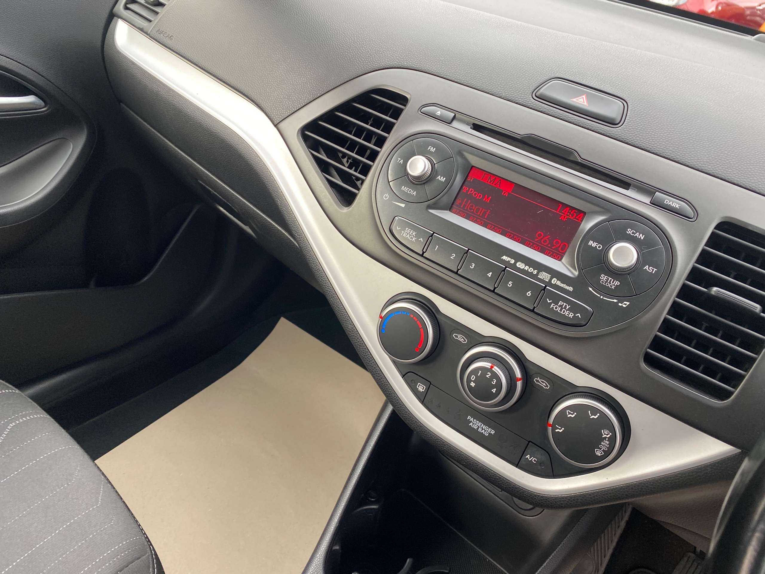 2014 KIA PICANTO 2014 KIA PICANTO