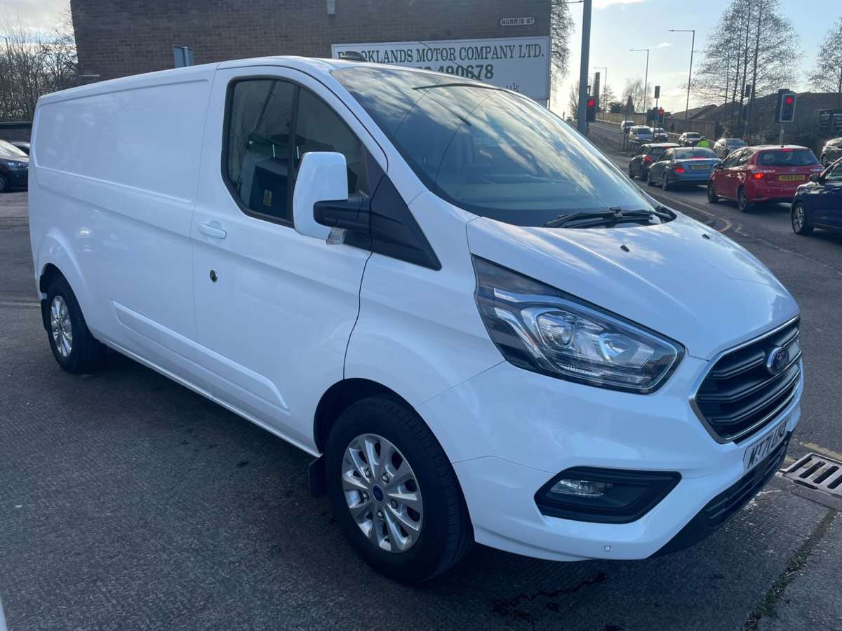 Check out this Ford Transit Custom 2021 Diesel Manual