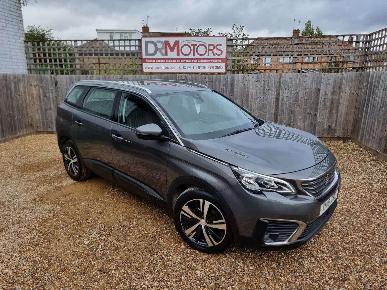 2019 PEUGEOT 5008 2019 PEUGEOT 5008