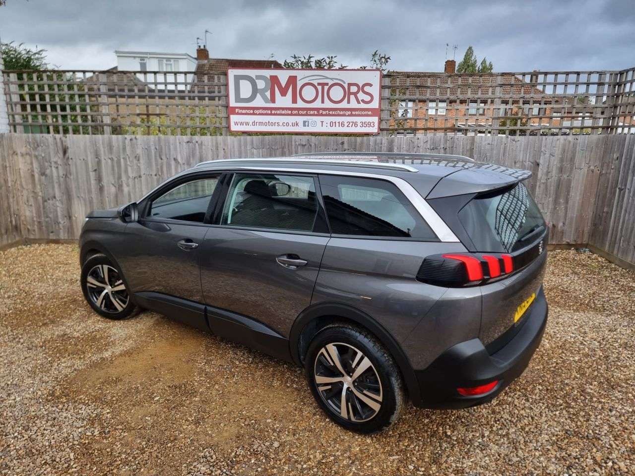 2019 PEUGEOT 5008 2019 PEUGEOT 5008