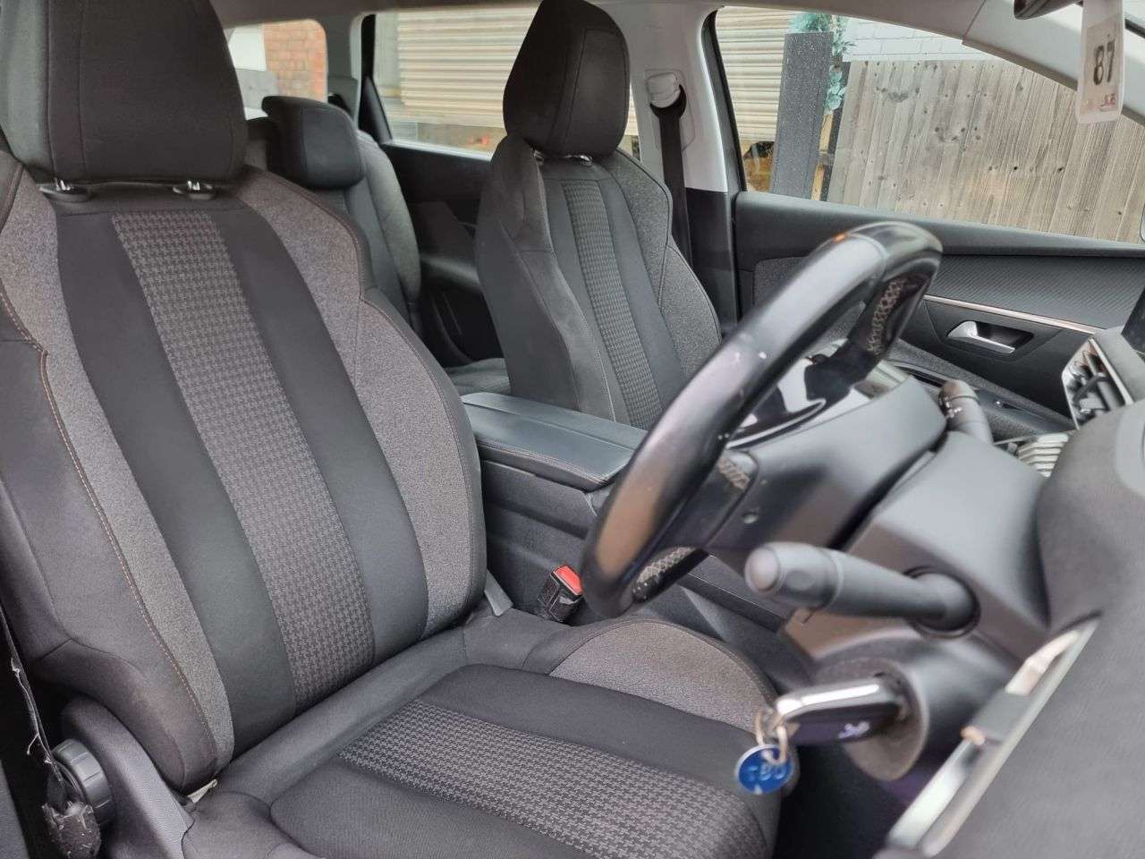 2019 PEUGEOT 5008 2019 PEUGEOT 5008