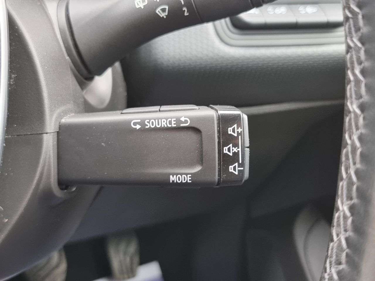 2020 RENAULT CLIO 2020 RENAULT CLIO