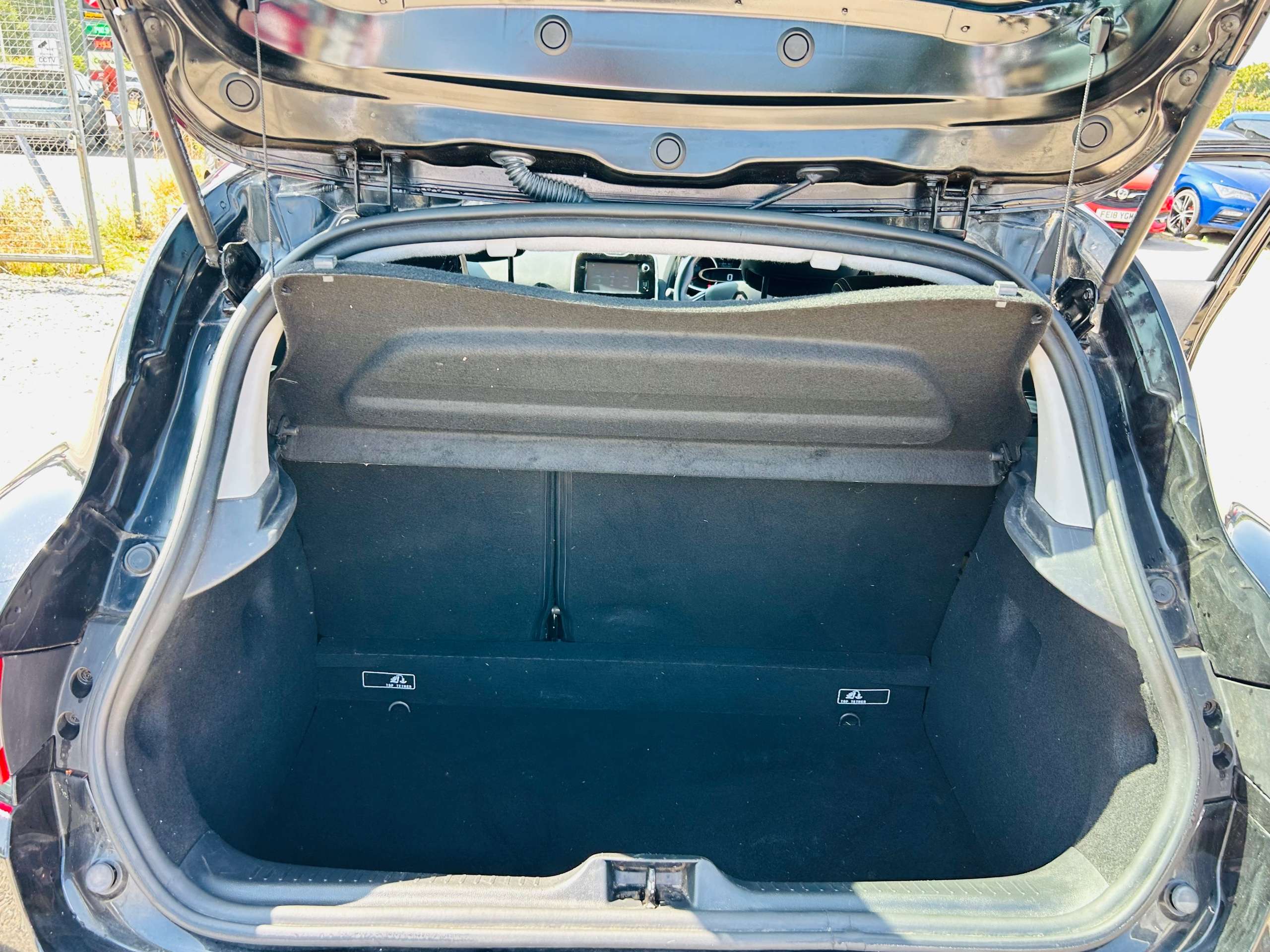 2016 RENAULT CLIO 2016 RENAULT CLIO