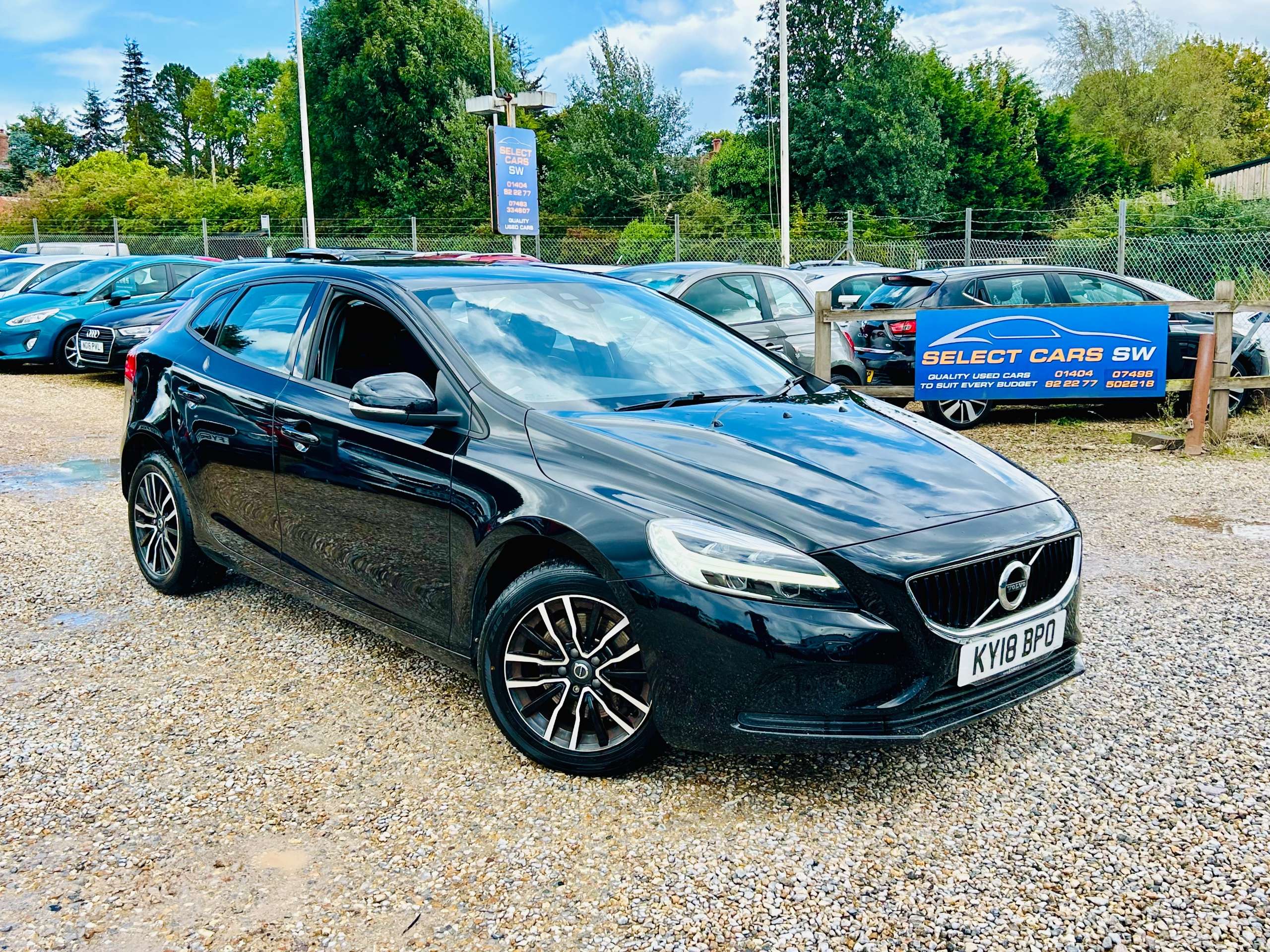 2018 VOLVO V40 2018 VOLVO V40