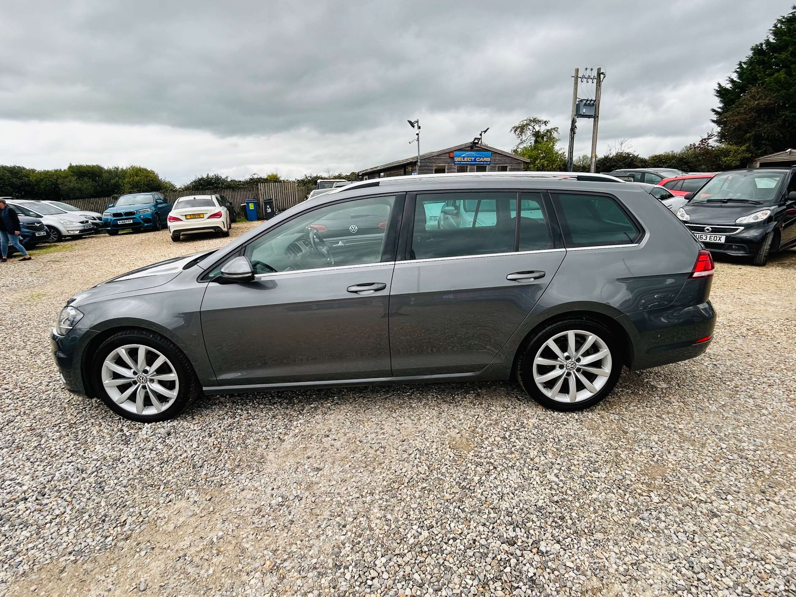 2017 VOLKSWAGEN GOLF 2017 VOLKSWAGEN GOLF