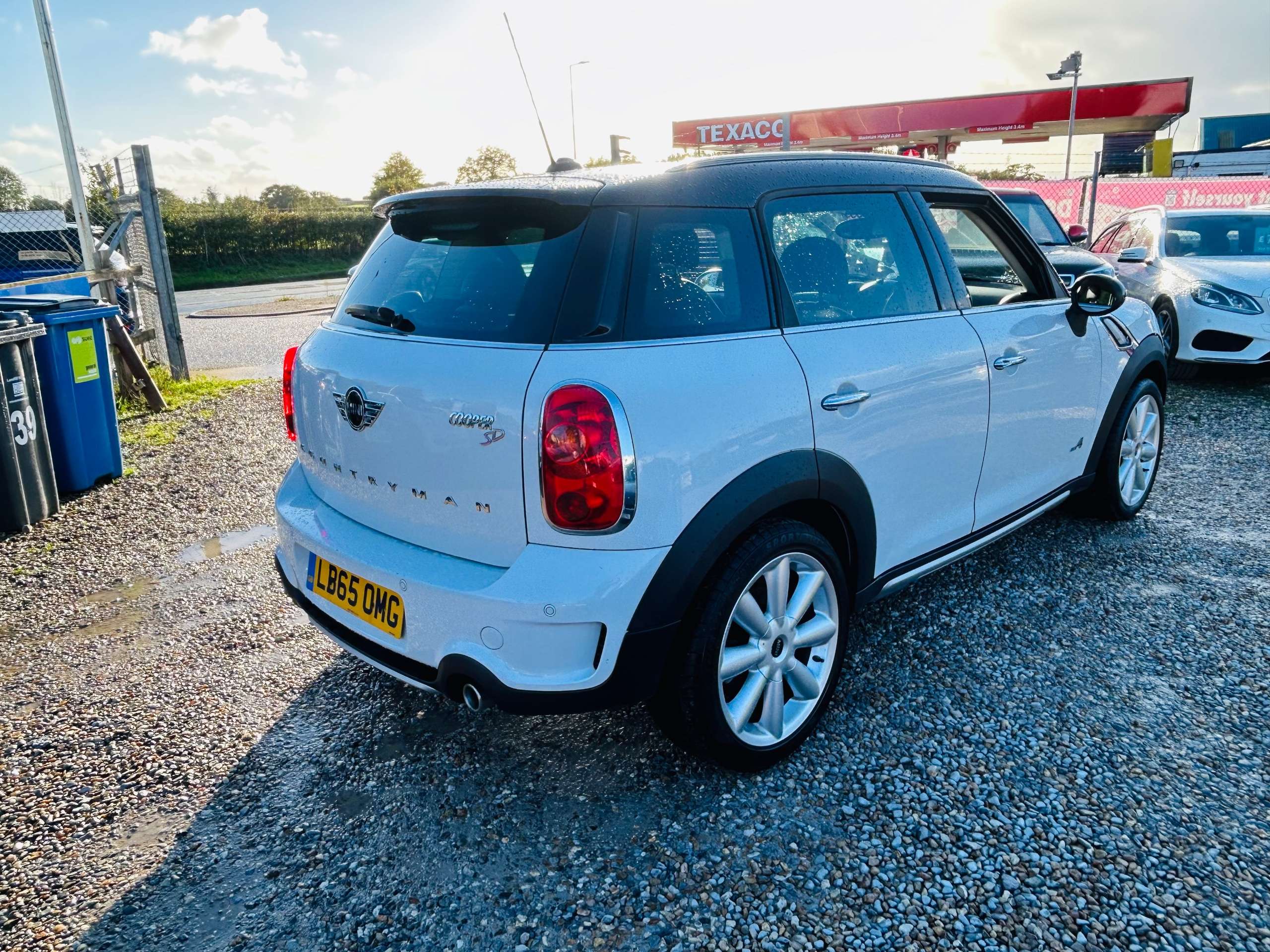 2016 MINI COUNTRYMAN 2016 MINI COUNTRYMAN