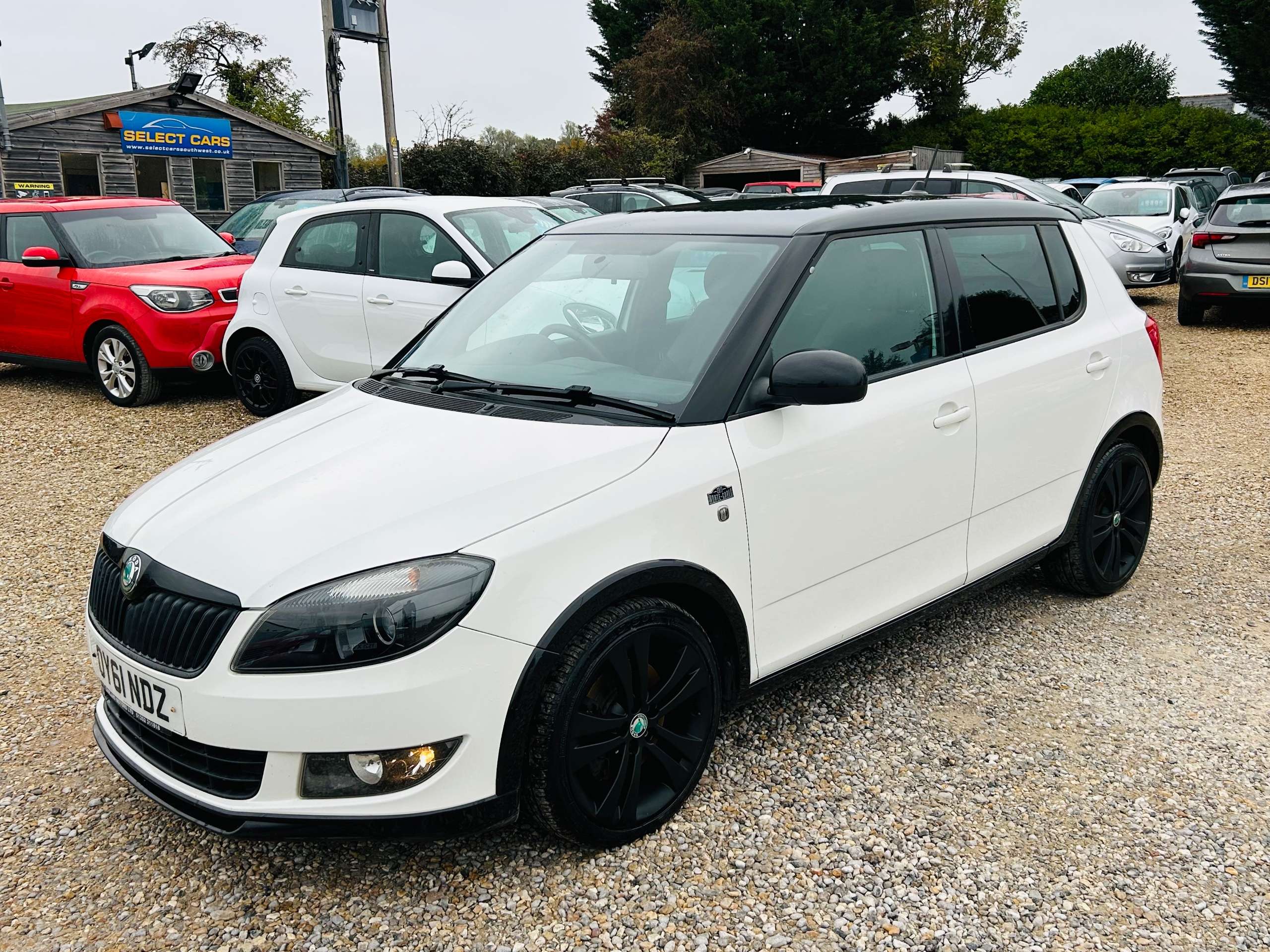2011 SKODA FABIA 2011 SKODA FABIA