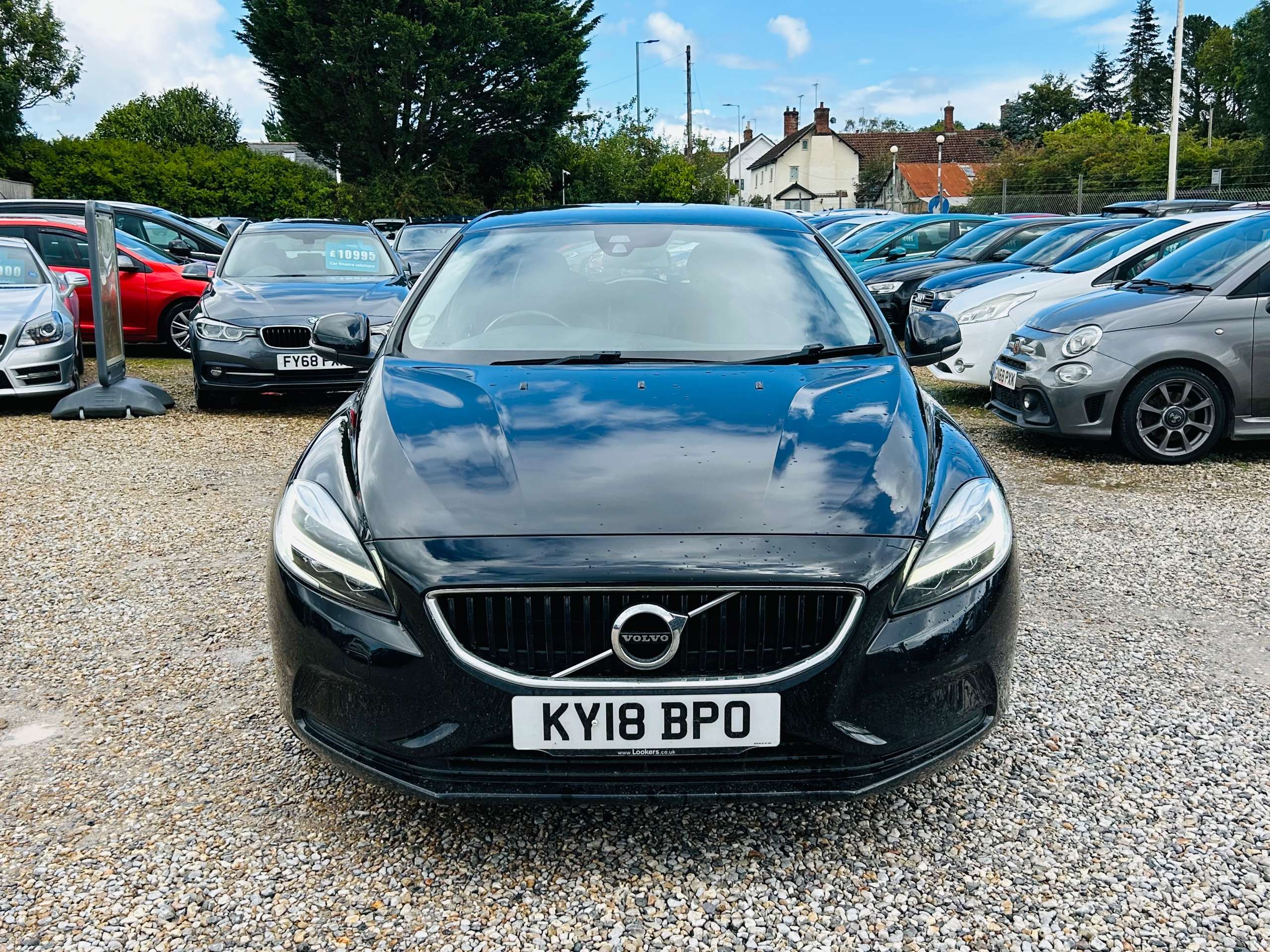 2018 VOLVO V40 2018 VOLVO V40