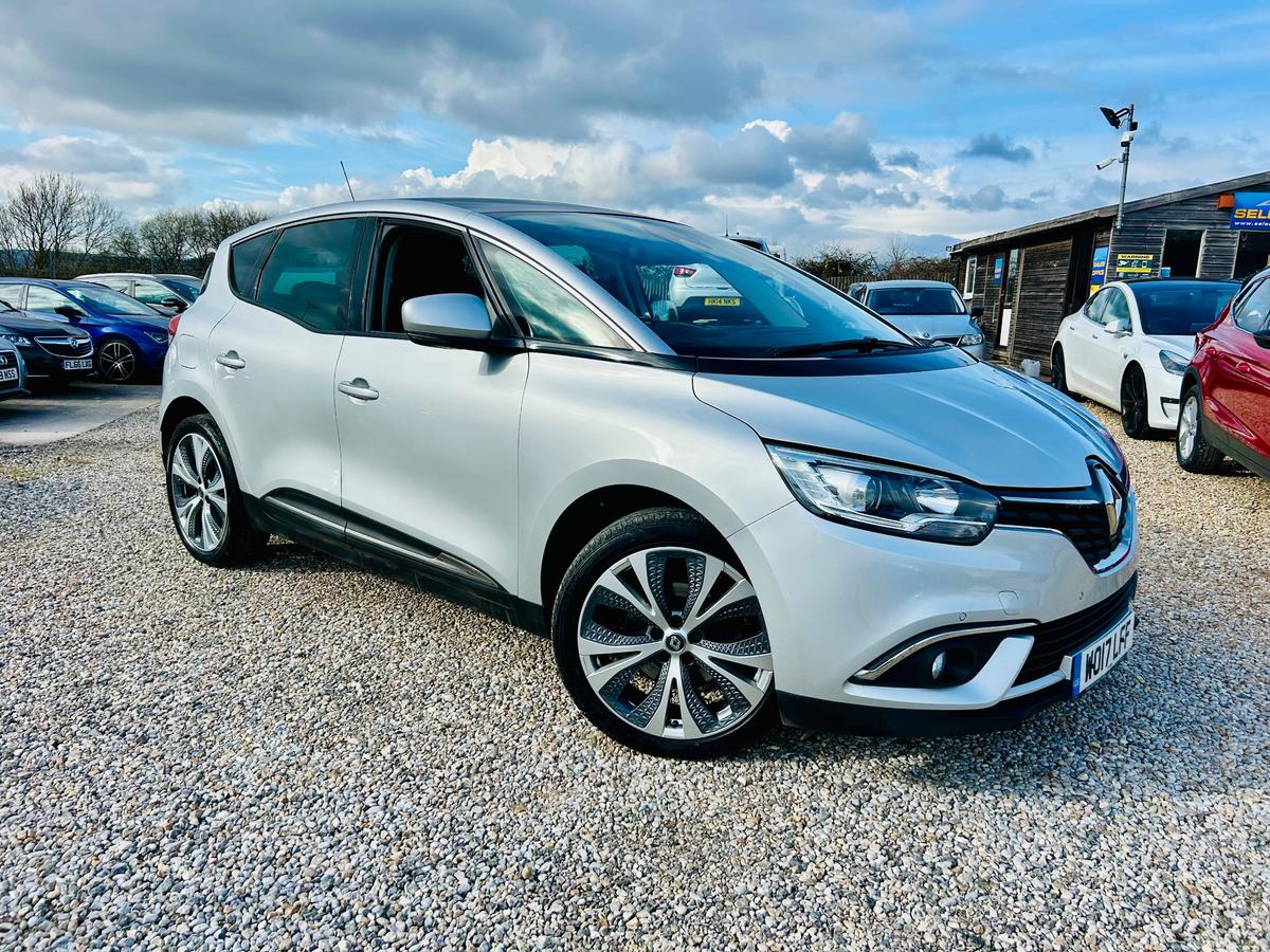 Check out this Renault Scenic 2017 Diesel Manual