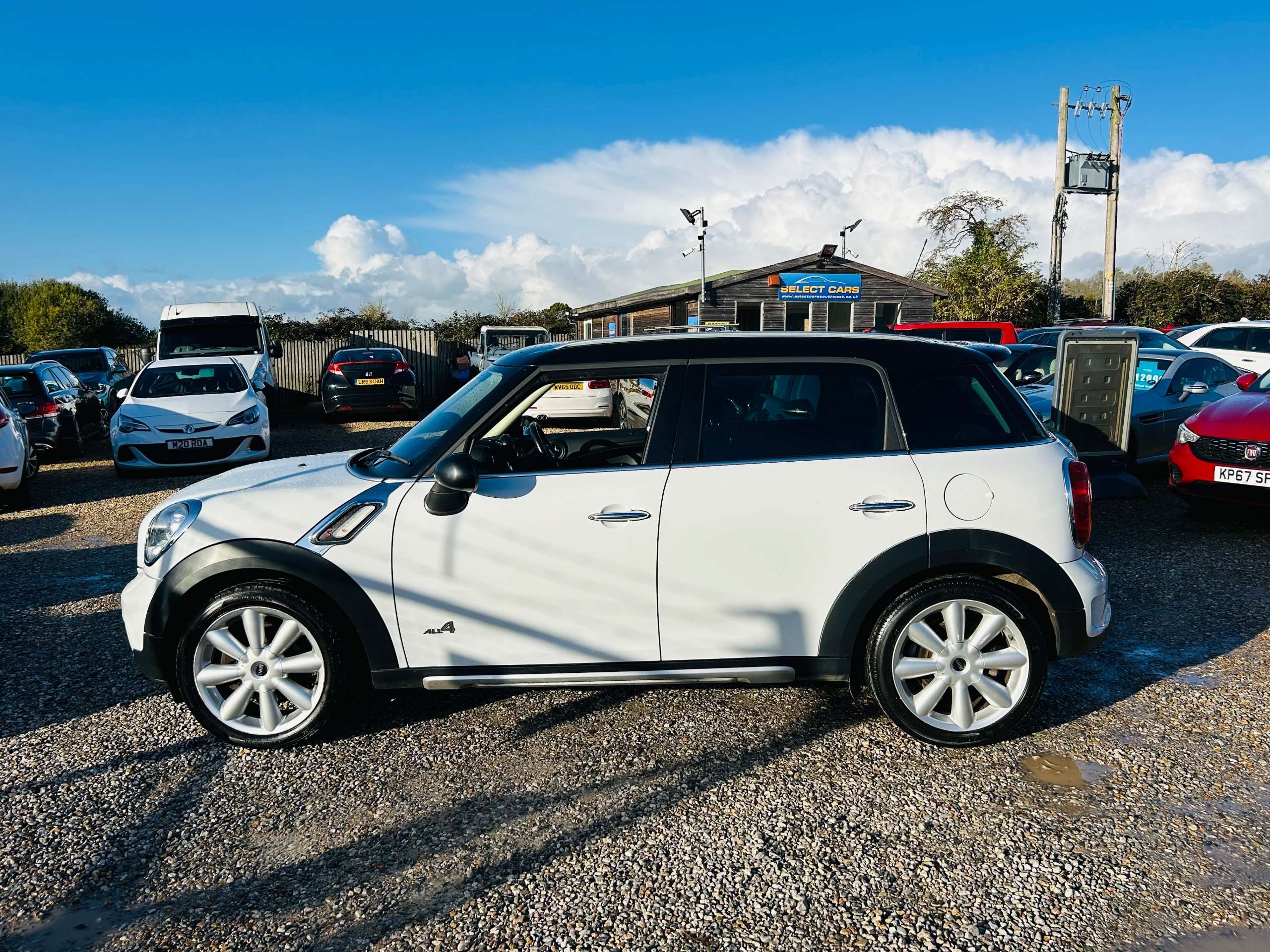 2016 MINI COUNTRYMAN 2016 MINI COUNTRYMAN