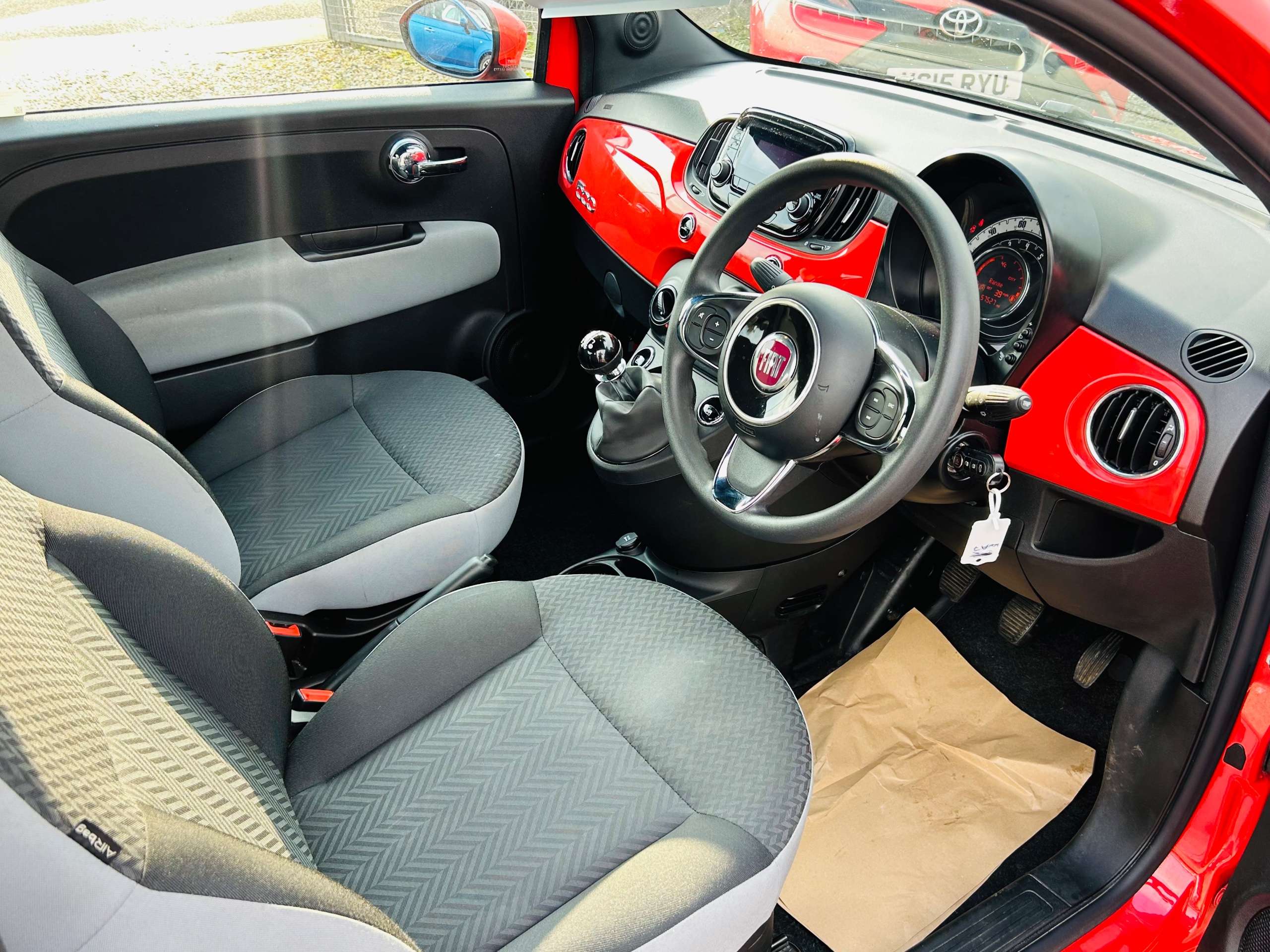 2021 FIAT 500 2021 FIAT 500