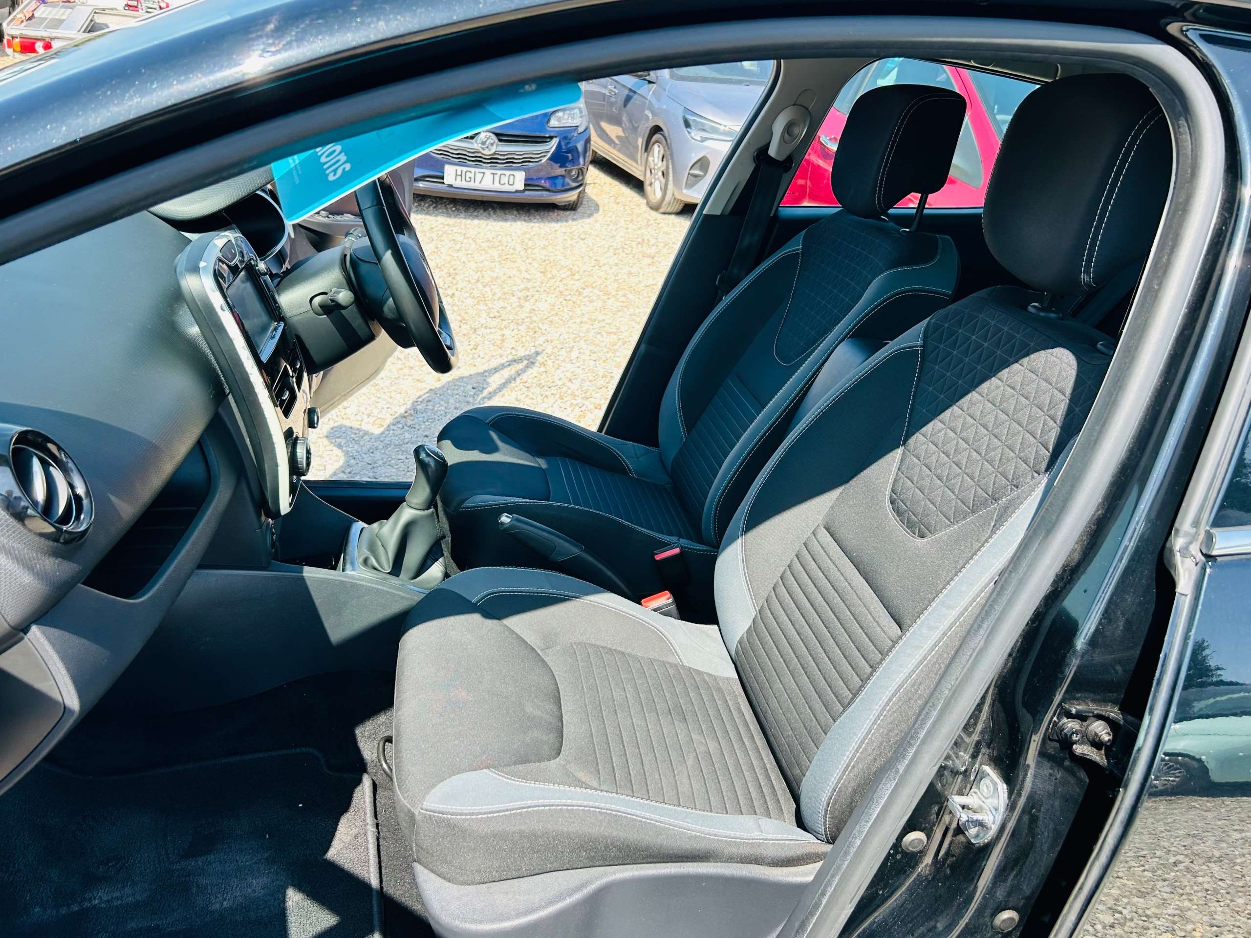 2016 RENAULT CLIO 2016 RENAULT CLIO