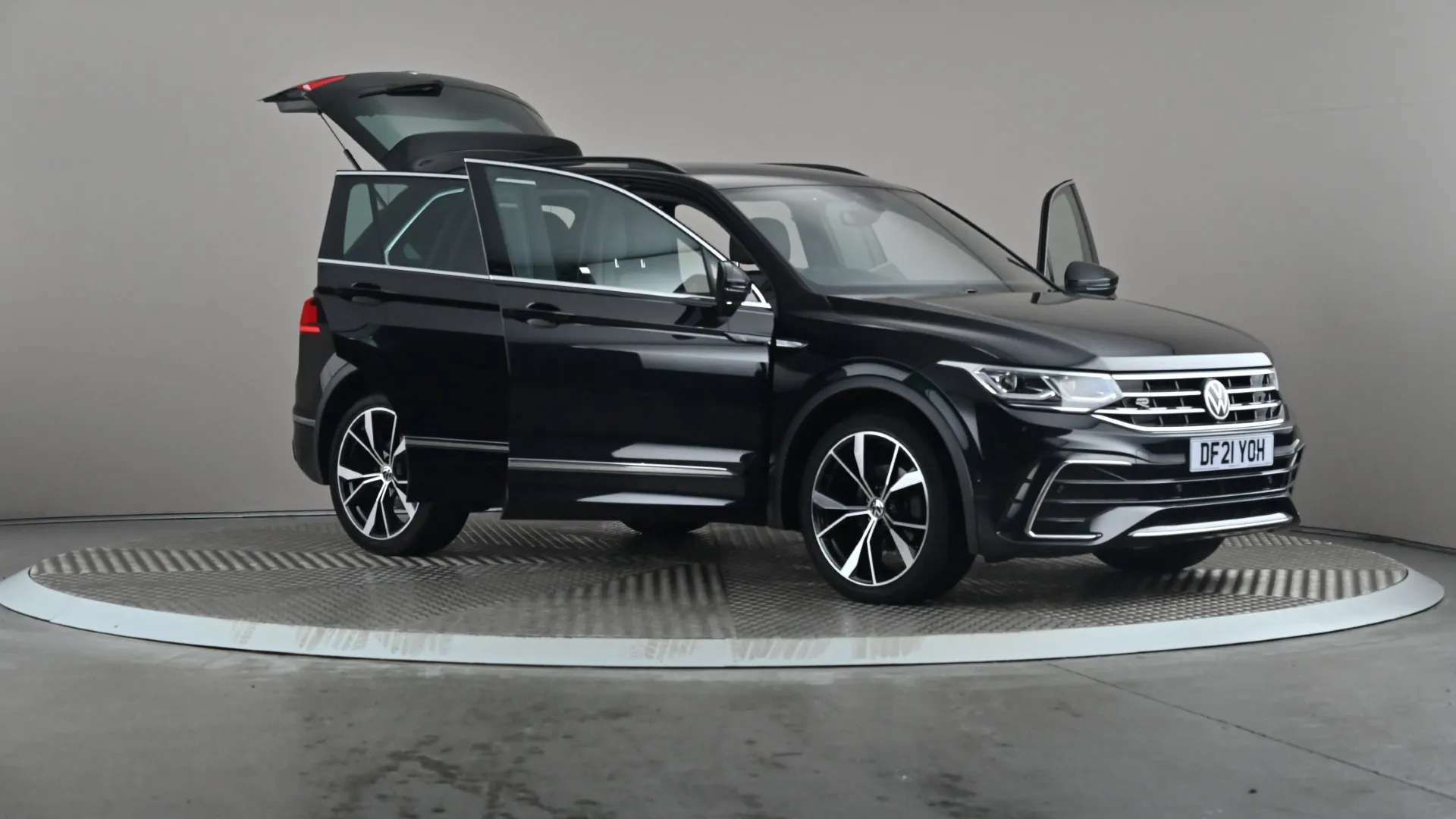 2021 VOLKSWAGEN TIGUAN 2021 VOLKSWAGEN TIGUAN