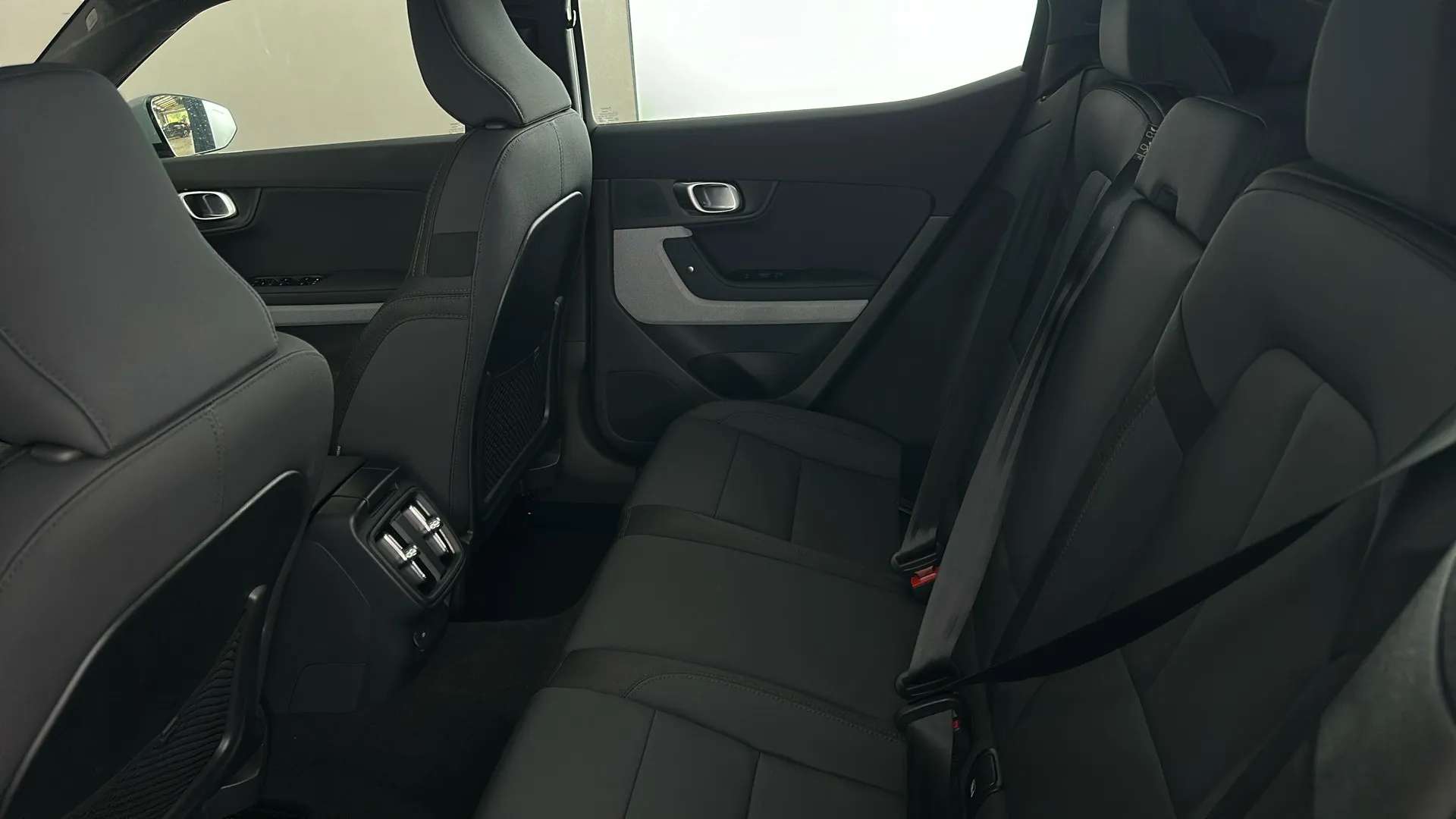 2025 POLESTAR 2 2025 POLESTAR 2