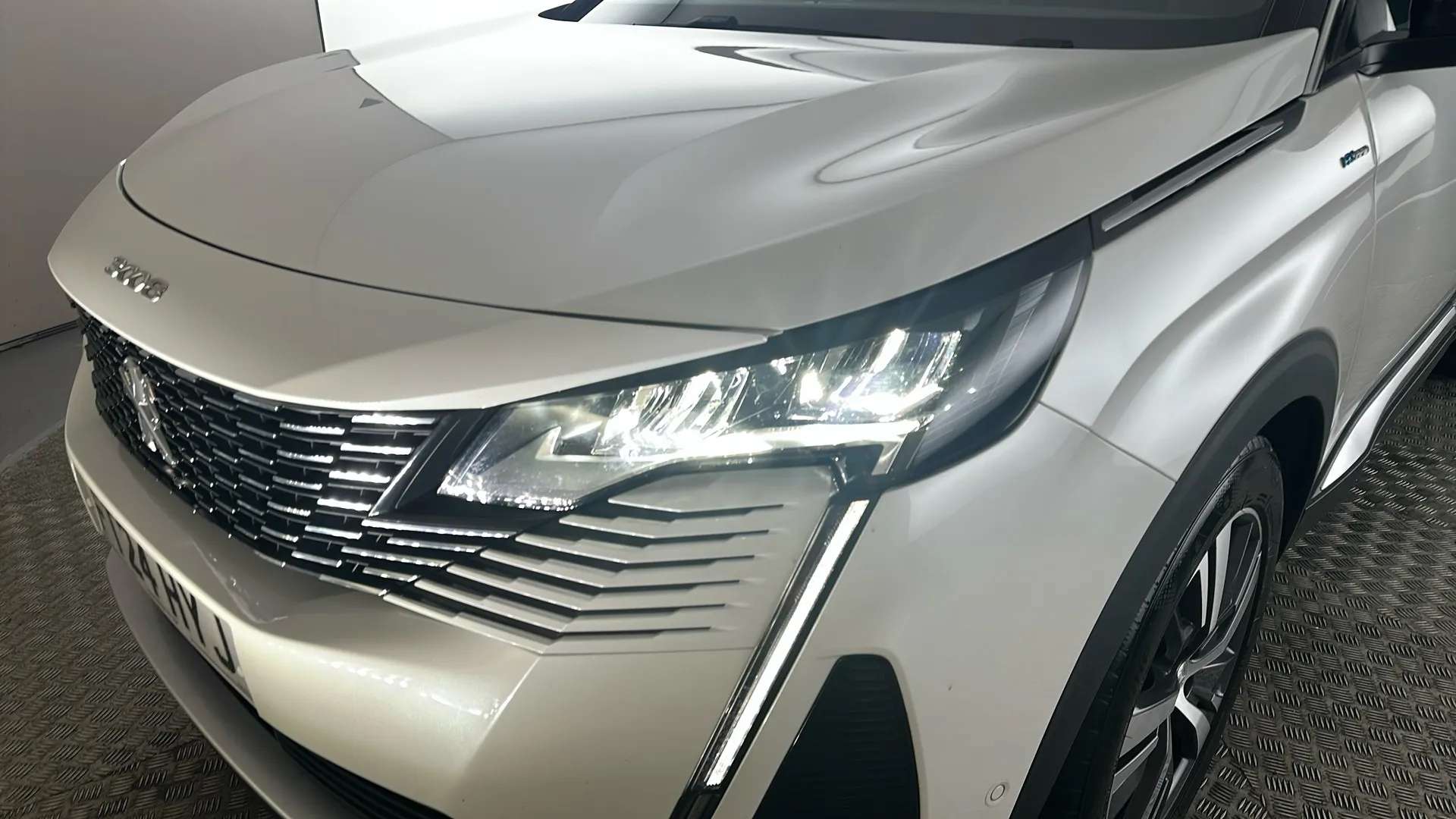 2024 PEUGEOT 3008 2024 PEUGEOT 3008