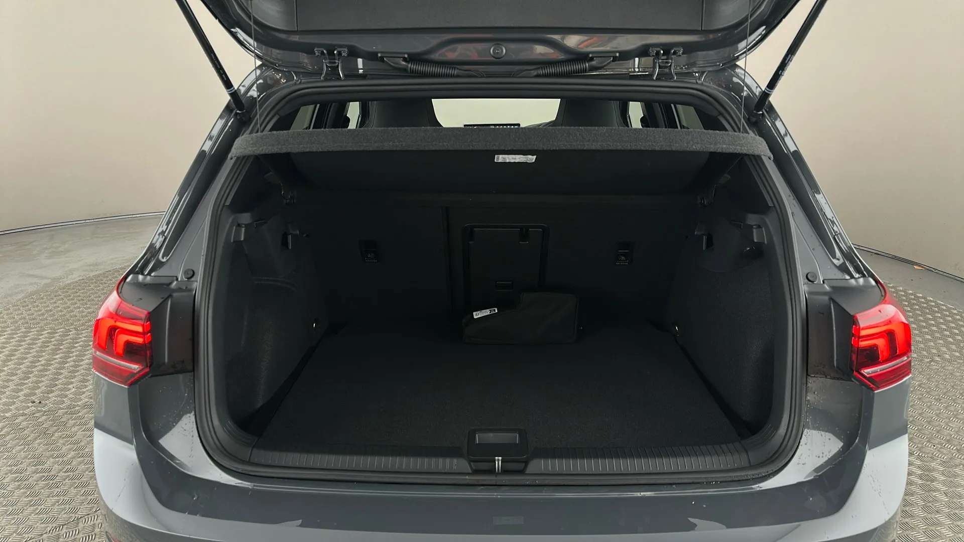 2025 VOLKSWAGEN GOLF 2025 VOLKSWAGEN GOLF