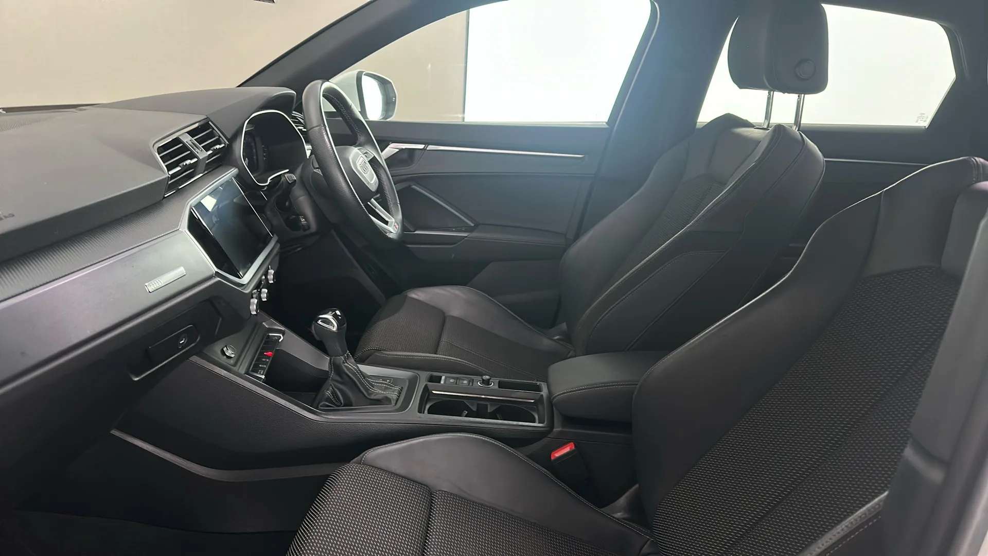 2022 AUDI Q3 2022 AUDI Q3