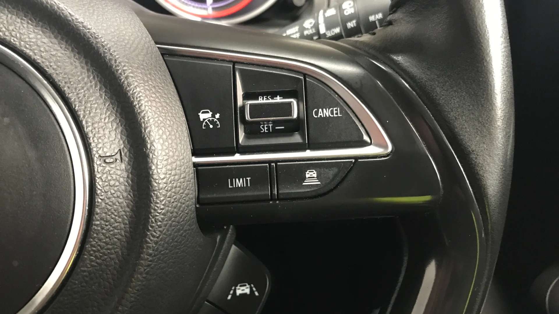 2022 SUZUKI SWIFT 2022 SUZUKI SWIFT