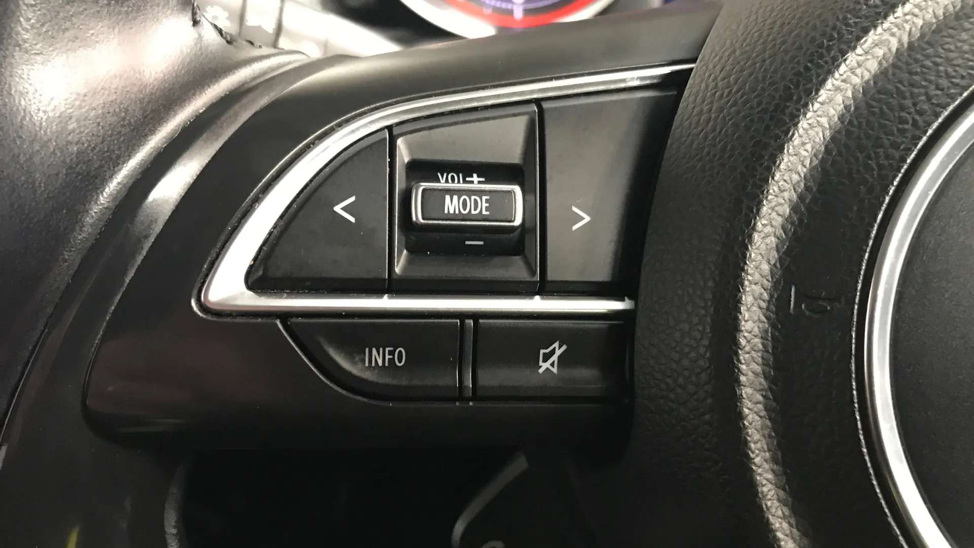 2022 SUZUKI SWIFT 2022 SUZUKI SWIFT