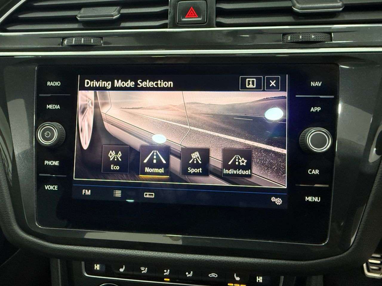 2019 VOLKSWAGEN TIGUAN 2019 VOLKSWAGEN TIGUAN