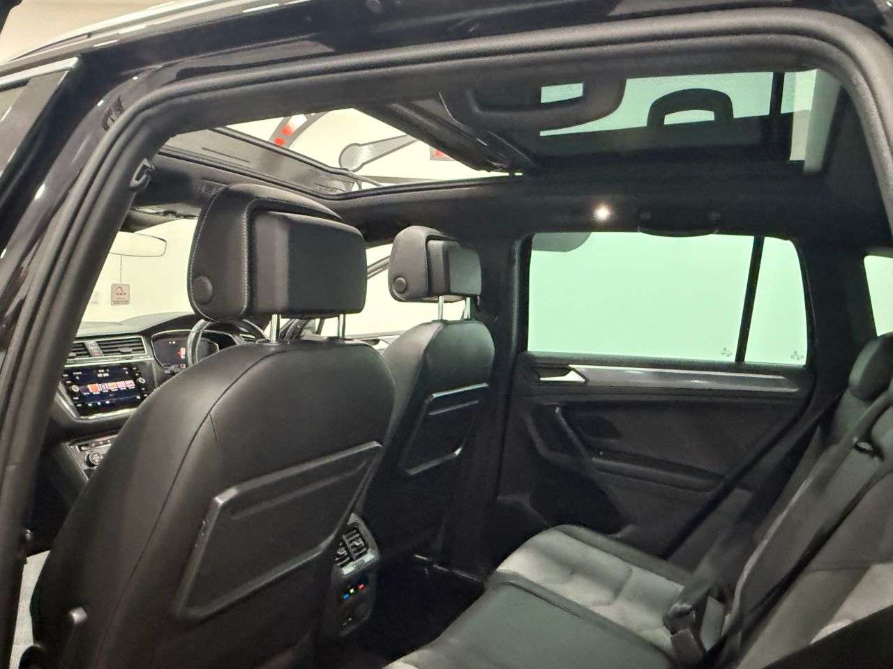 2019 VOLKSWAGEN TIGUAN 2019 VOLKSWAGEN TIGUAN