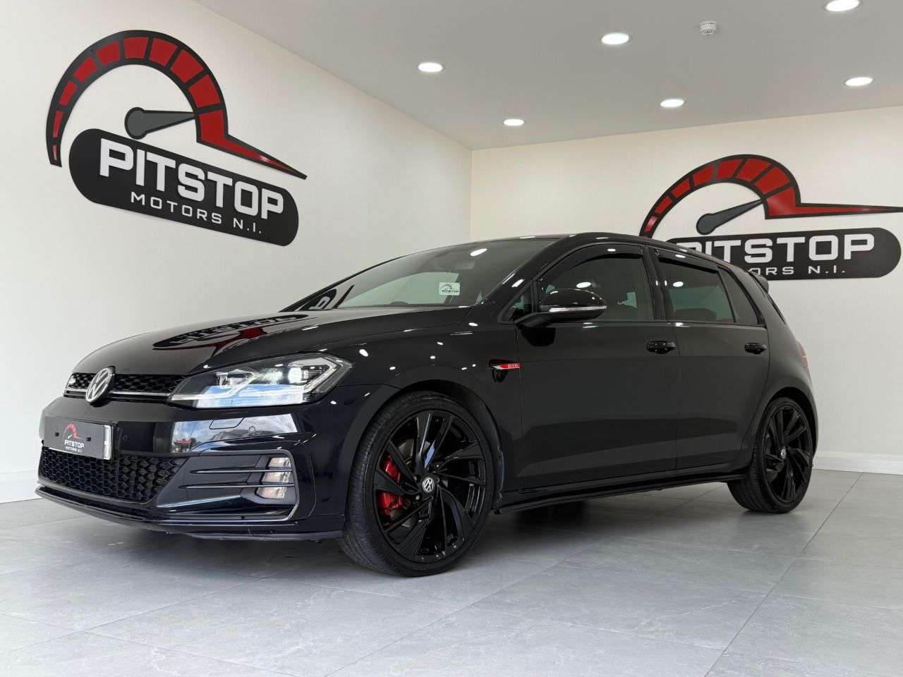 null VOLKSWAGEN GOLF null VOLKSWAGEN GOLF