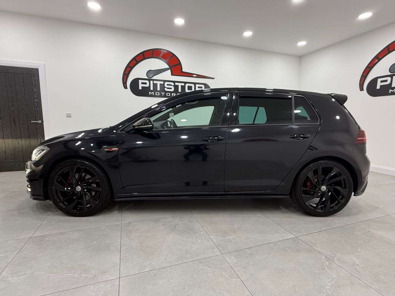 null VOLKSWAGEN GOLF null VOLKSWAGEN GOLF