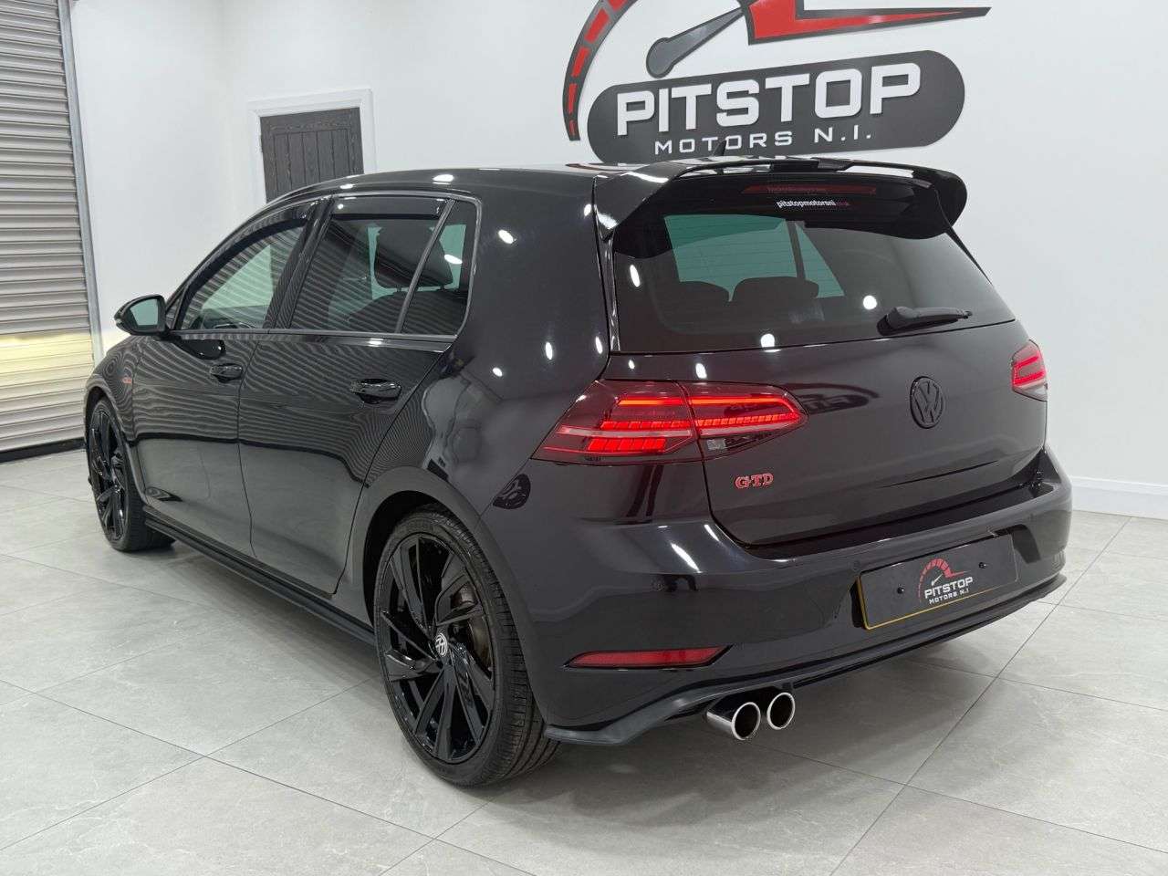 null VOLKSWAGEN GOLF null VOLKSWAGEN GOLF