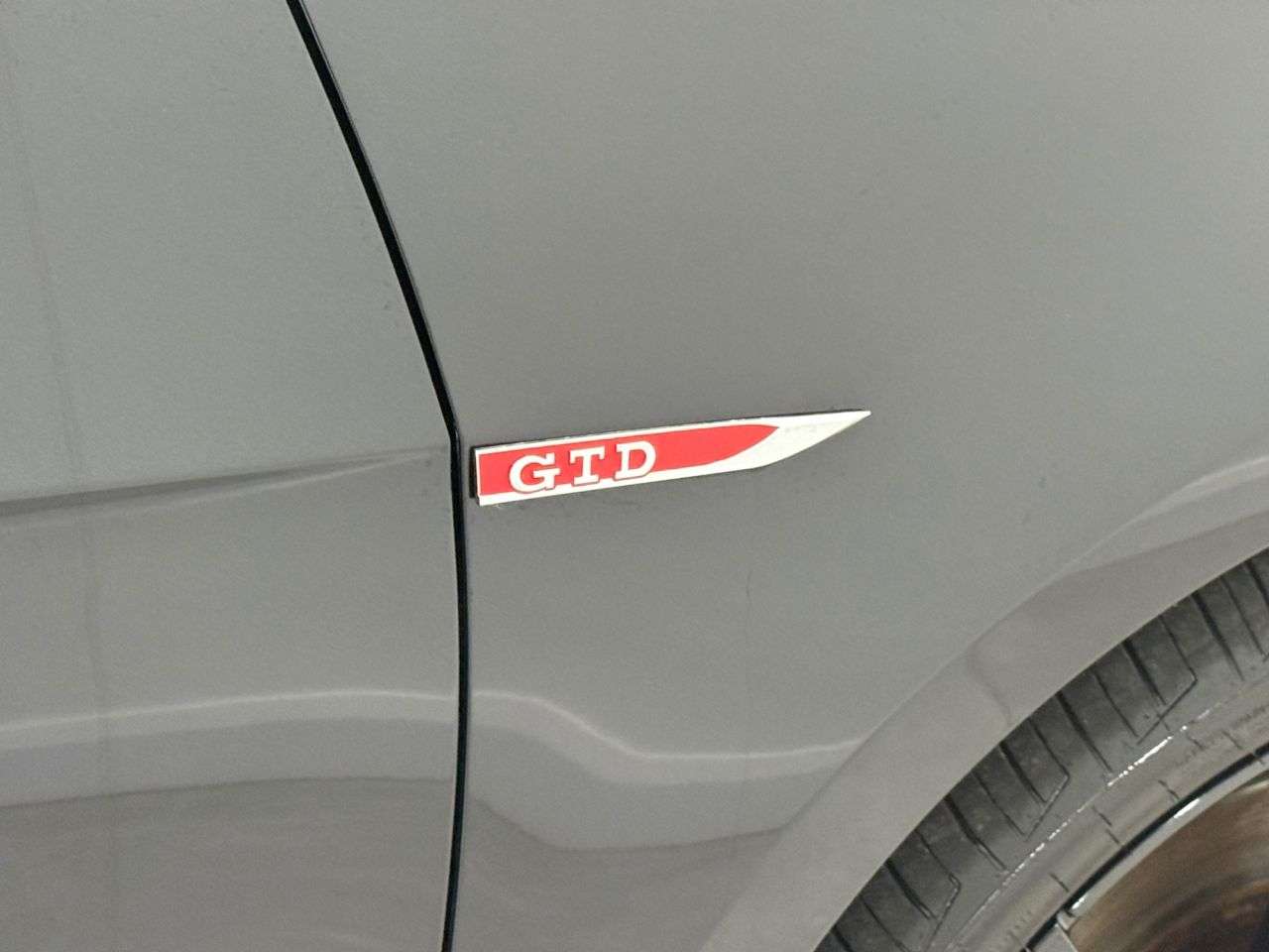 null VOLKSWAGEN GOLF null VOLKSWAGEN GOLF