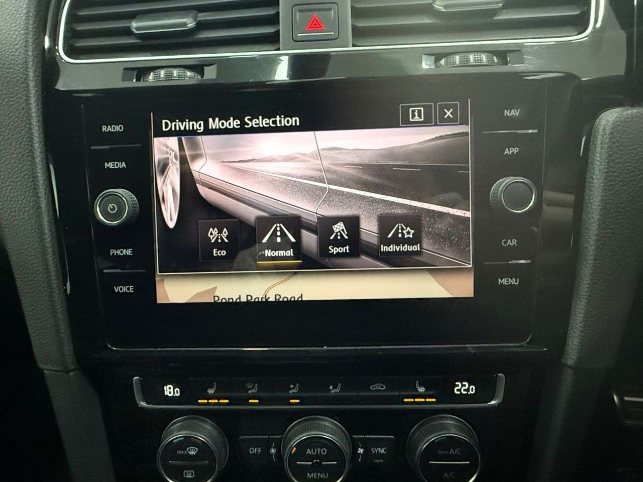 null VOLKSWAGEN GOLF null VOLKSWAGEN GOLF